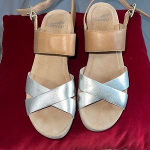 Dansko Stacia Full Grain Platform Wedges Sz. 38